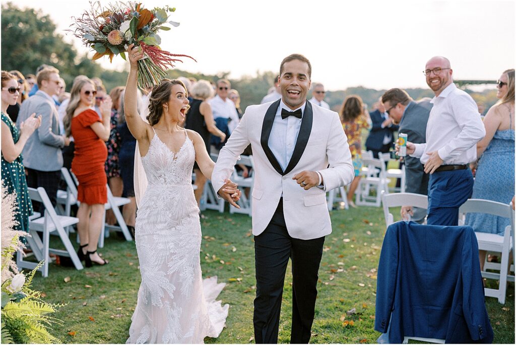 Minneapolis light and airy wedding and engagement photographer