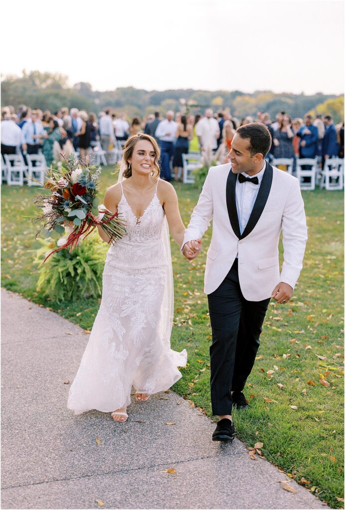 Minneapolis light and airy wedding and engagement photographer