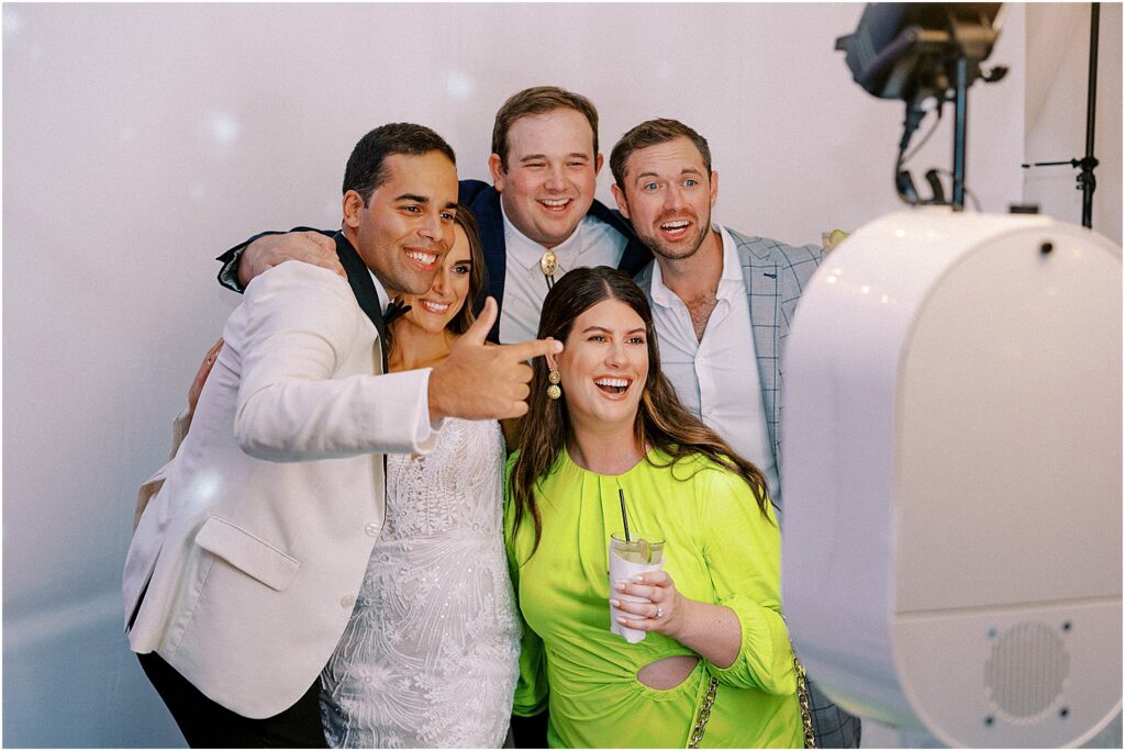 Minneapolis light and airy wedding and engagement photographer