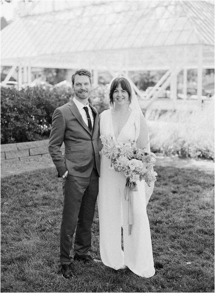 Minneapolis light and airy wedding and engagement photographer