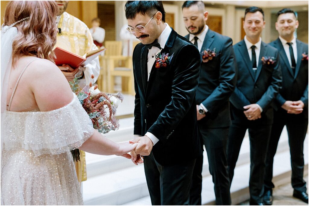 Minneapolis light and airy wedding and engagement photographer