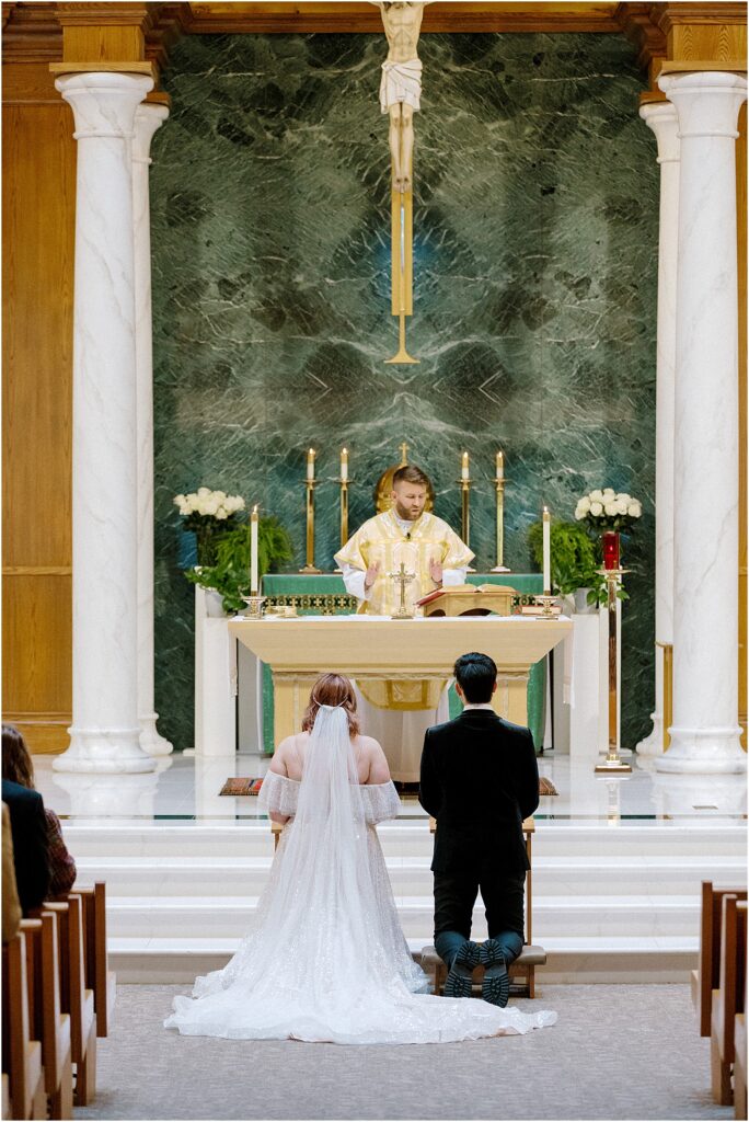 Minneapolis light and airy wedding and engagement photographer