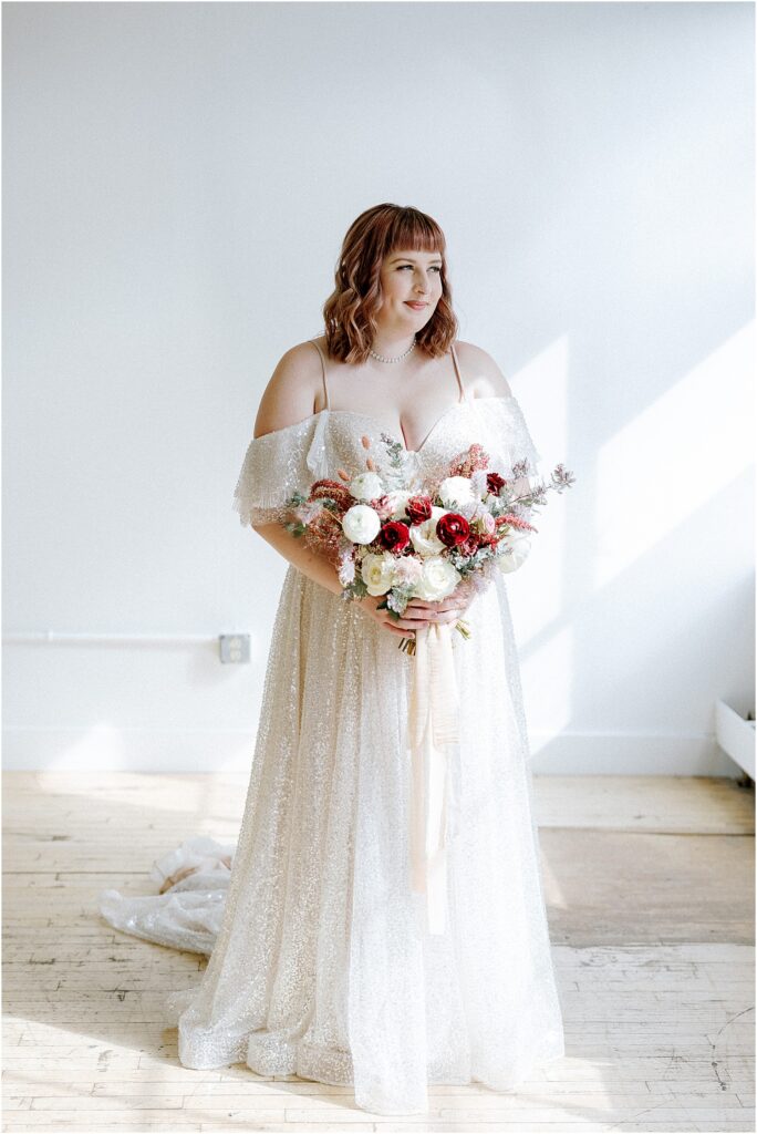 Minneapolis light and airy wedding and engagement photographer